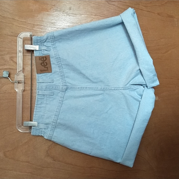 Lee ladies light wash shorts NWOT size 10 M. - Picture 10 of 15